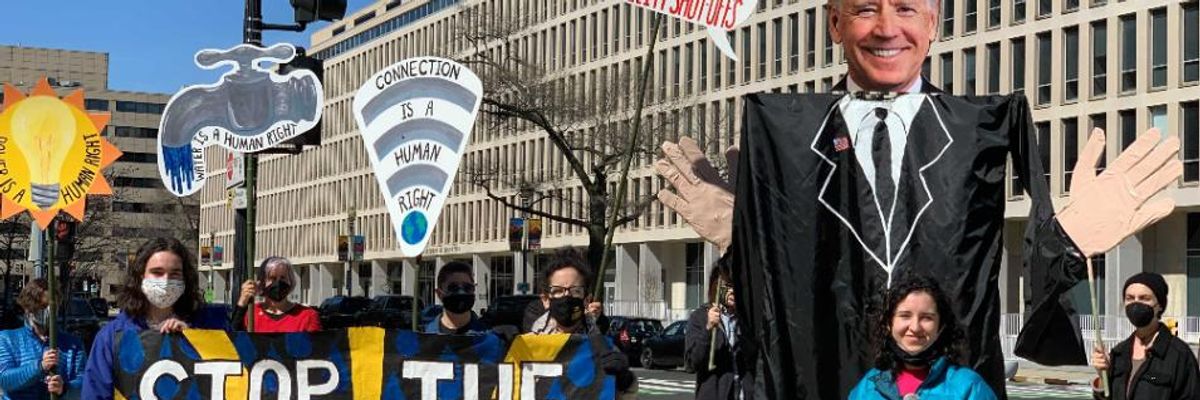 Activists Rally to Demand Biden Issue Nationwide Ban on 'Inhumane' Utility Shutoffs