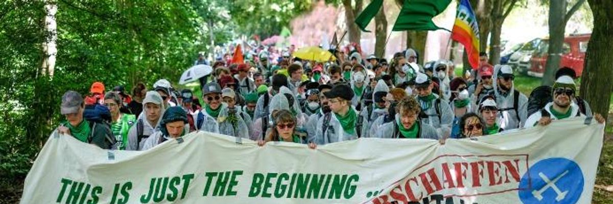 Because 'Another World Is Possible,' Tens of Thousands of Activists Stage Climate Mobilizations in Germany