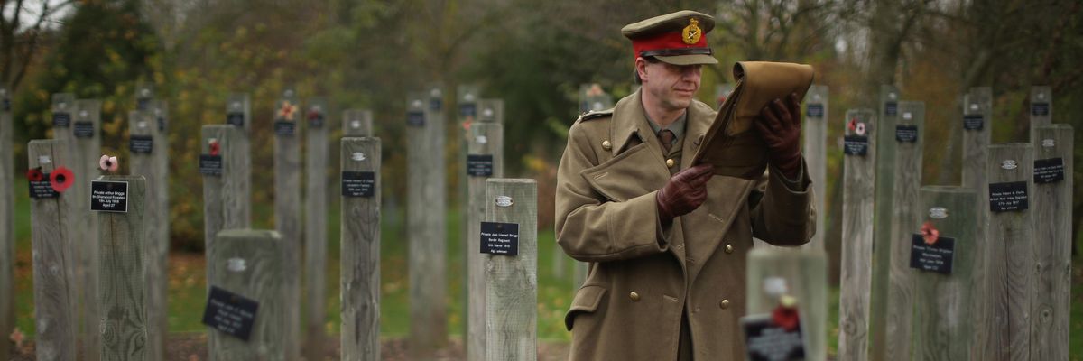 Actor depicts soldier during Christmas Truce of 1914