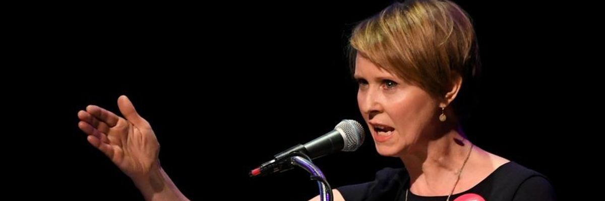 Challenging Cuomo From Left, Cynthia Nixon Gets Big Applause for Going Huge on Climate