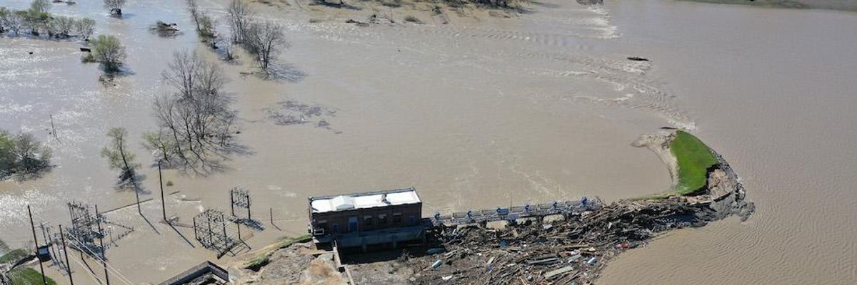 Michigan Flood, Says Group, Shows US Unprepared for 'Nightmarish' Threat of Nuclear Disaster Combined With Pandemic