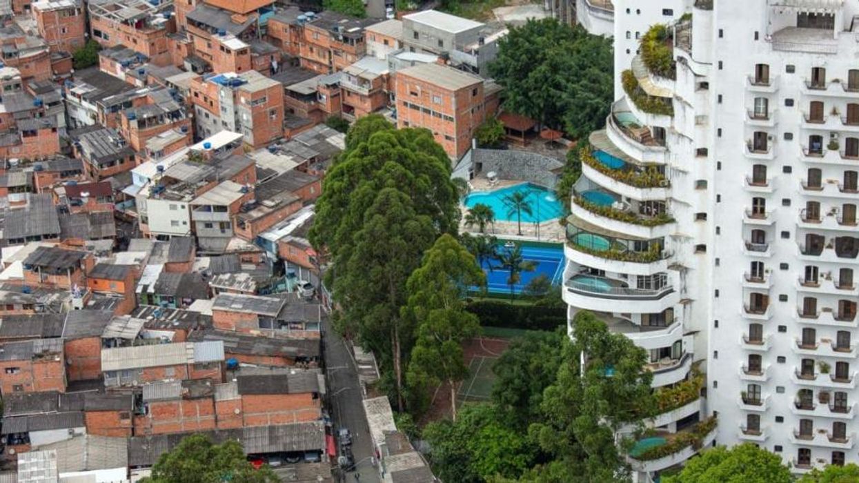 Sixteen Years Later, a Helicopter Returns to the Site of the 'World's Most Famous Photograph of Inequality'