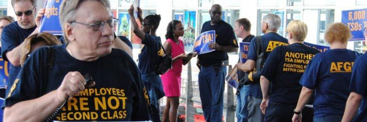 Appeals Court Delivers 'Tremendous Blow to Federal Workers' With Decision to Uphold Trump's Anti-Union Executive Orders