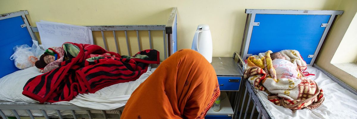 Afghan children in hospital