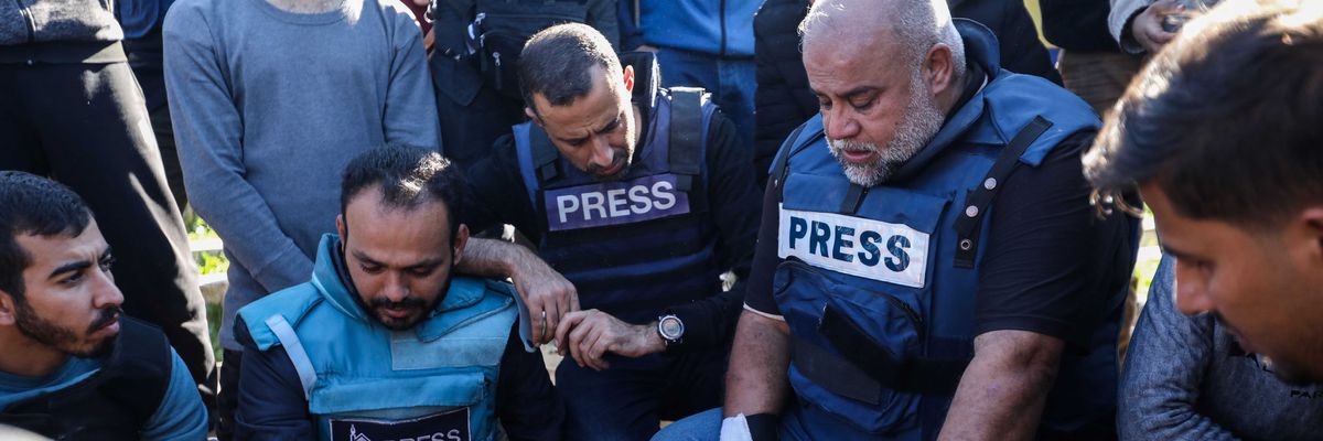 Al Jazeera correspondent Wael Dahdouh mourns his son