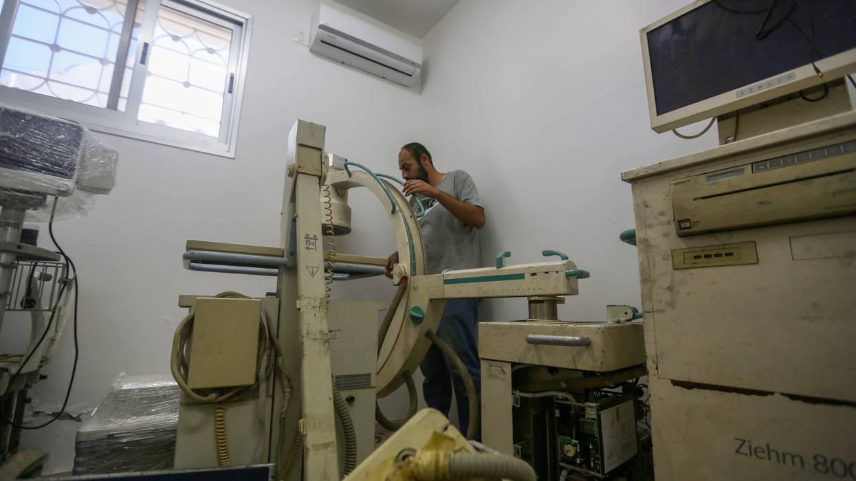 Al-Shifa Hospital In Gaza Repairs Damaged Equipment With Salvaged Parts