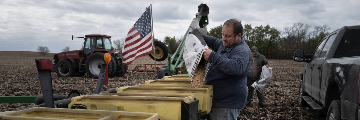 GOP Operatives 'Taken Aback' As Rural Voters Blame Billionaires for Economic Woes: Report