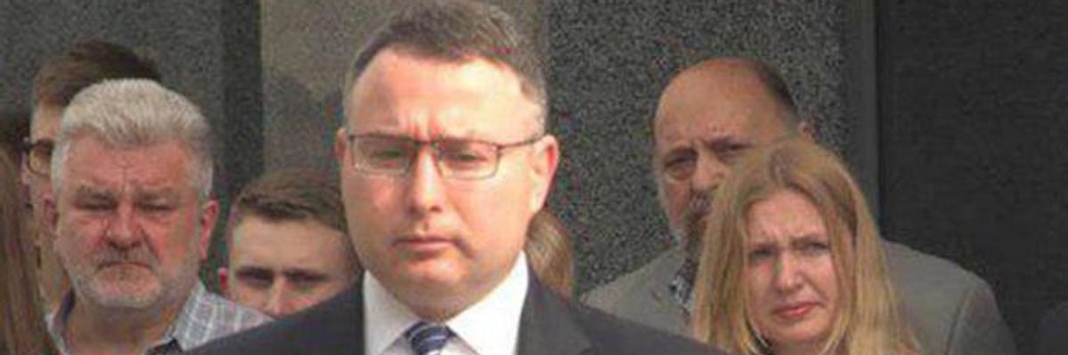 White House Official Who Heard Trump's Ukraine Call to Offer 'Damning Testimony' to House Impeachment Investigators