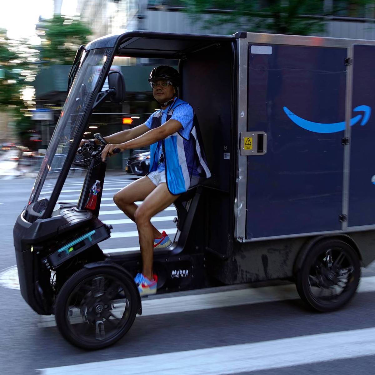 Amazon E-Assisted Delivery Vehicle in New York City