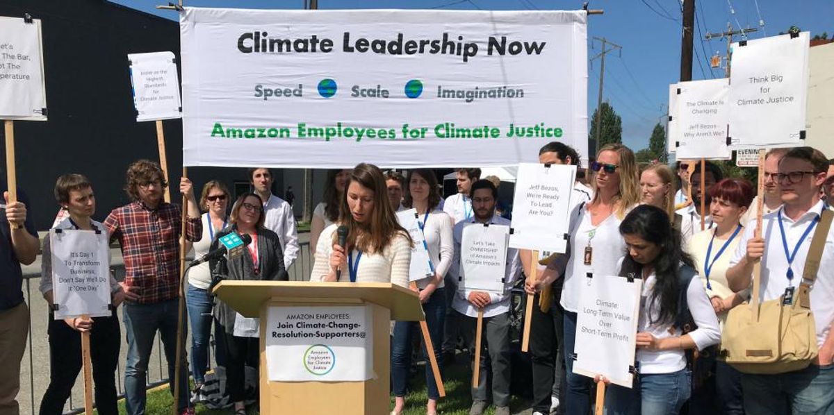 World's Richest Man Jeff Bezos Hides Backstage as Amazon Workers Demand ...