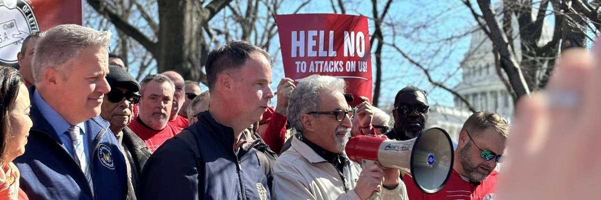 American Postal Workers Union president Mark Dimondstein