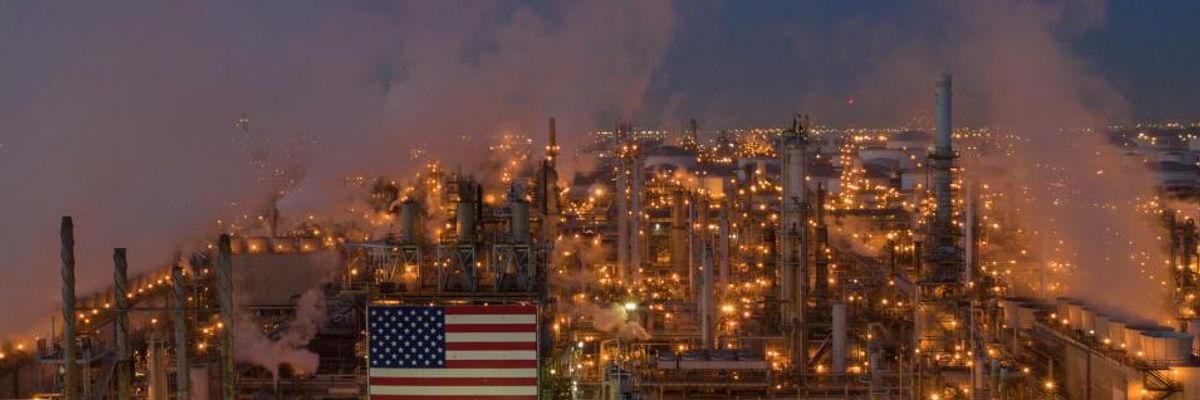 Lawmakers and Groups Demand 'Urgent Action' by Fed to Protect Economy From Climate Risks