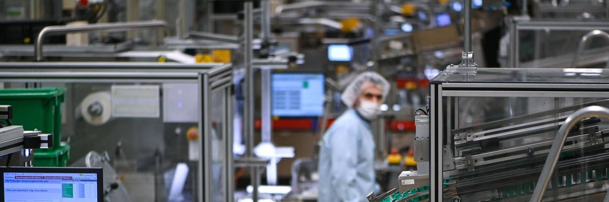 Report Debunks Big Pharma's 'Dangerous Narrative' on Vaccine Supplies