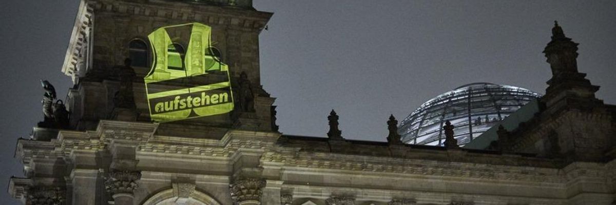 Inspired by Yellow Vests in France, Germany's Left-Wing 'Get Up' Movement Vows to Take to the Streets in 2019