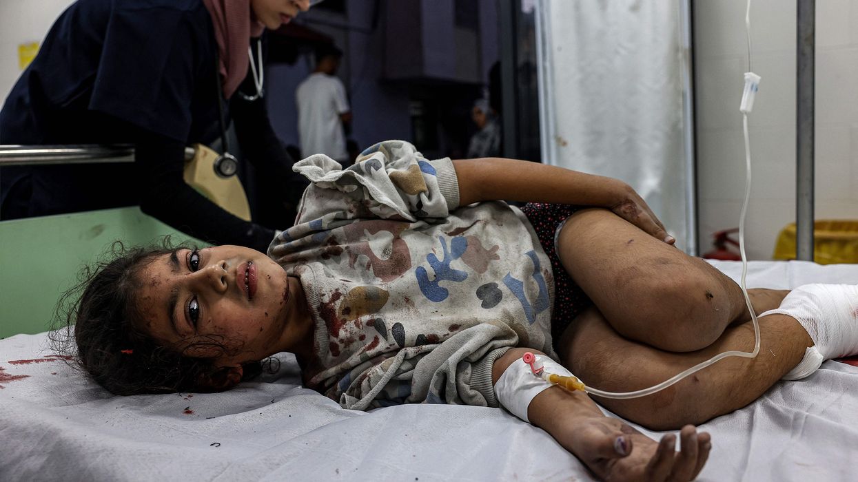 An injured Palestinian girl receives treatment