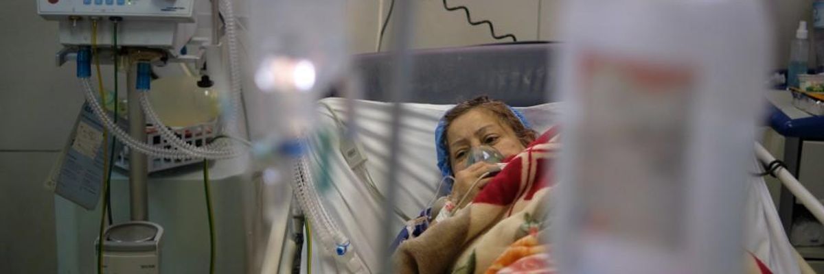 'Insane and Pathological': Head of Iran's Central Bank Says US Blocking Covid-19 Vaccine Purchases