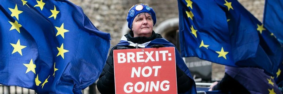 More Than One Million Crash UK Petition Site With Demand to Cancel Brexit