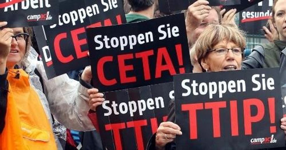 Anti-CETA signs in Europe. (Photo: File)