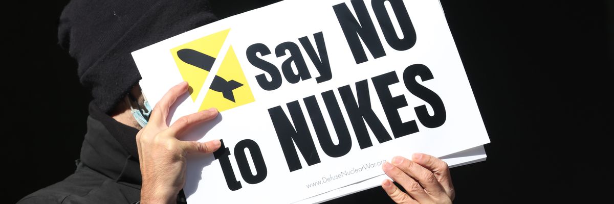Anti-Nuclear Weapons Activists Demonstrate In Chicago