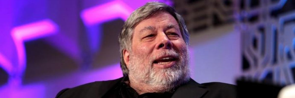 Apple Co-Founder Steve Wozniak Ditches Facebook Over User-Data Profiteering