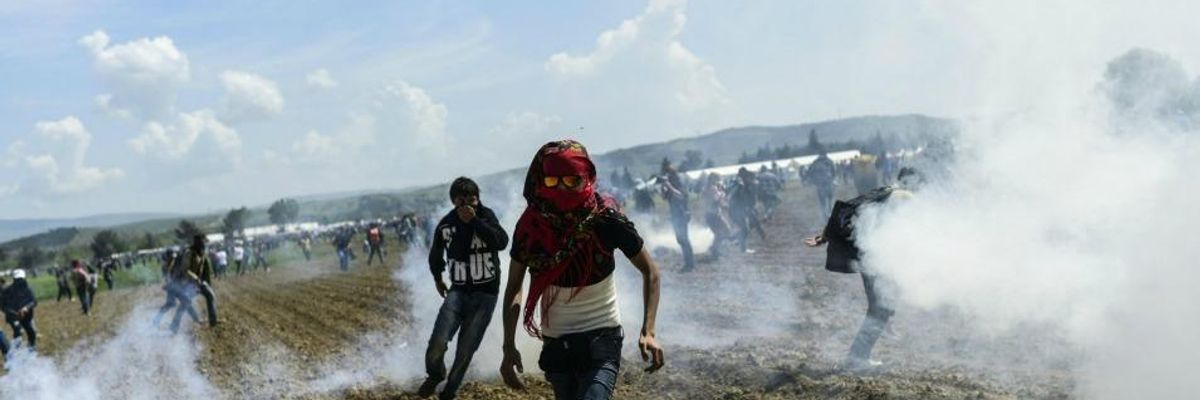 'Deplorable': Refugees Face Tear Gas, Rubber Bullets at Greece-Macedonia Border