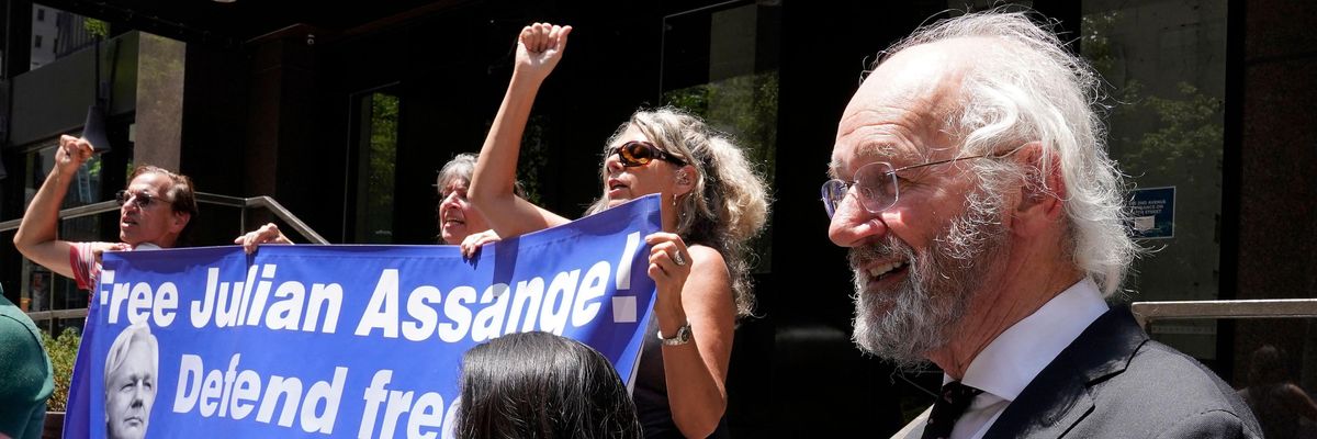 Assange Defense Committee