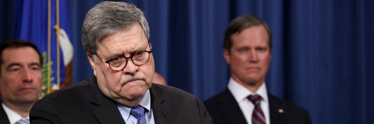 Warren, Sanders Join Letter Urging AG Barr to Resign Immediately Over 'Corrupt' Role in Roger Stone Case