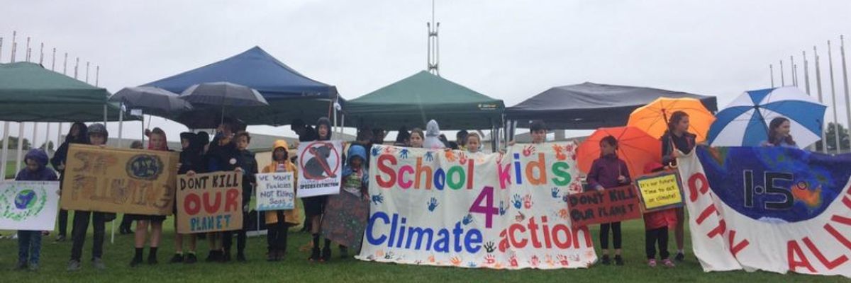 Rebuffing Prime Minister's Order to Stay in Class, Australian Students Forge Ahead With #ClimateStrike Walkouts