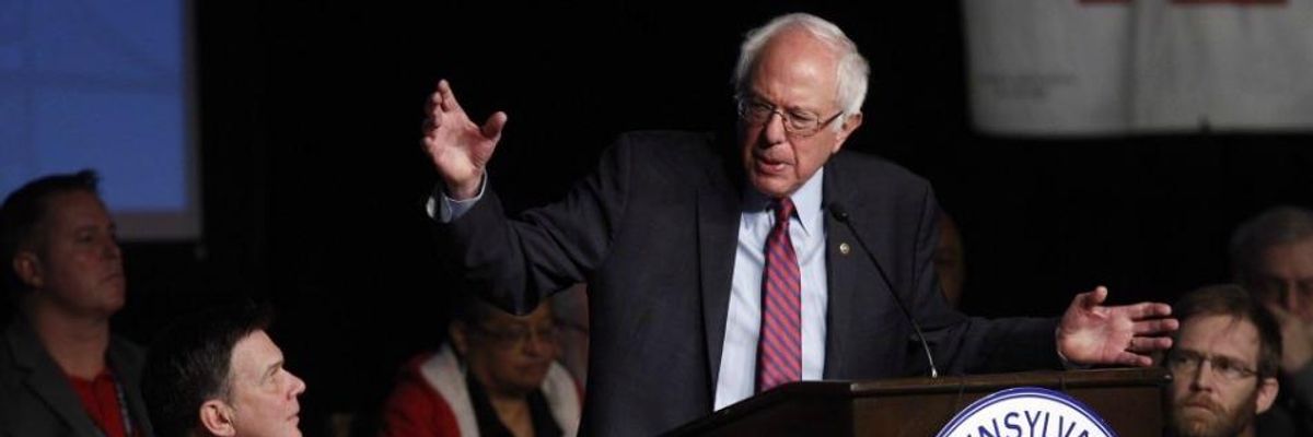 As Clinton 'Hustles' Big Cash Donors, Sanders Touts Ties to Working Families
