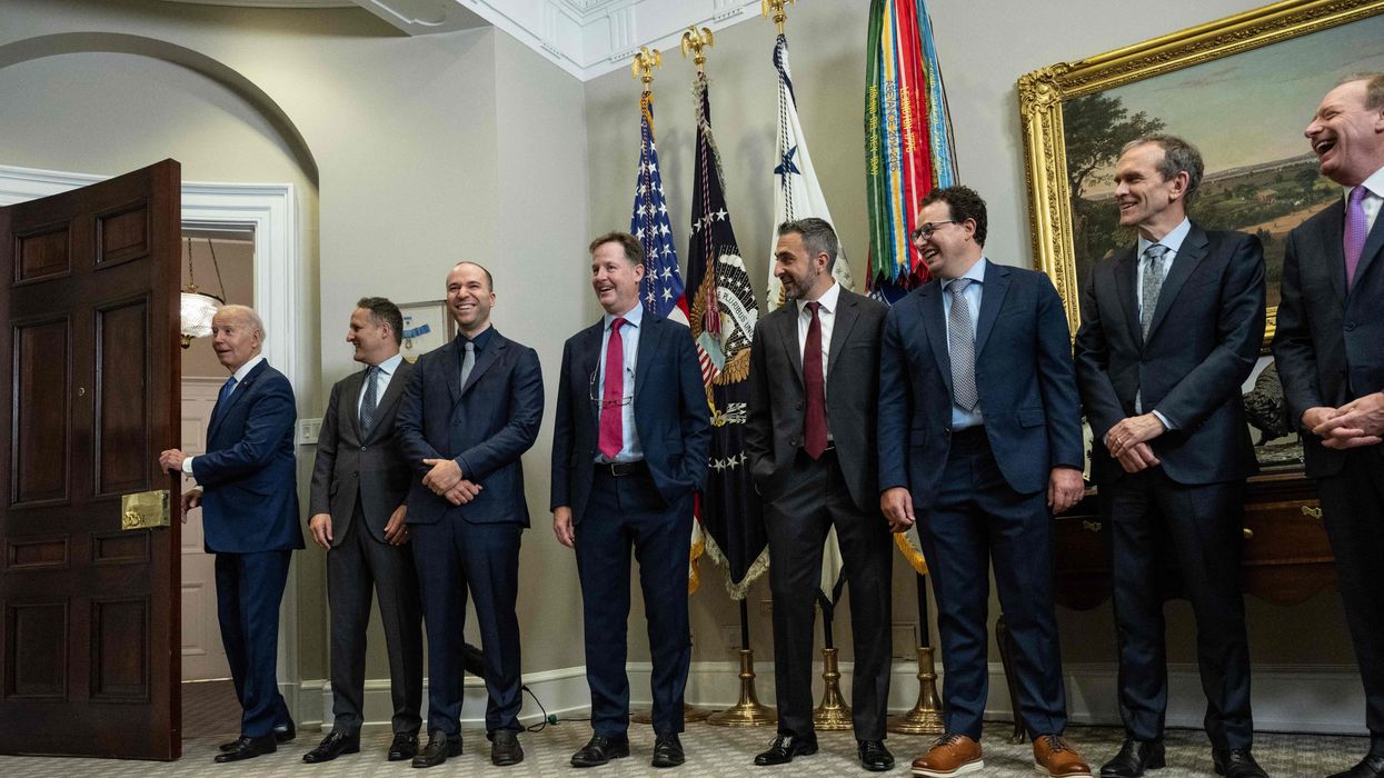 Biden and leaders from top AI companies