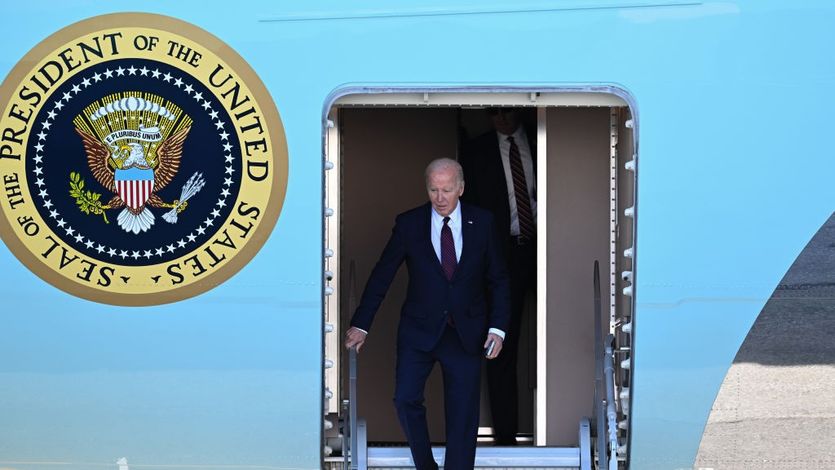 Biden arrives at San Francisco International Airport