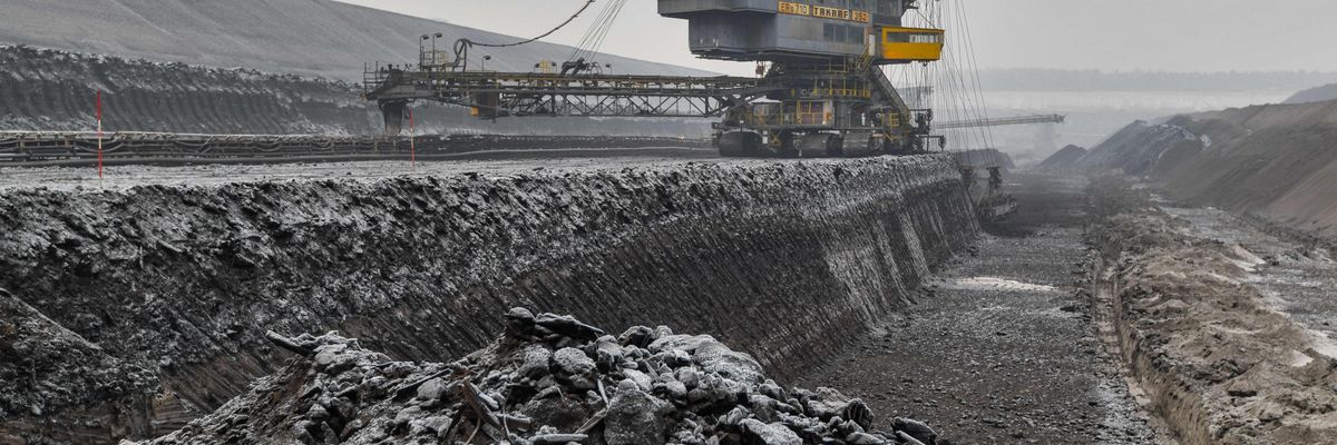 Big coal rig. Net Zero scam.