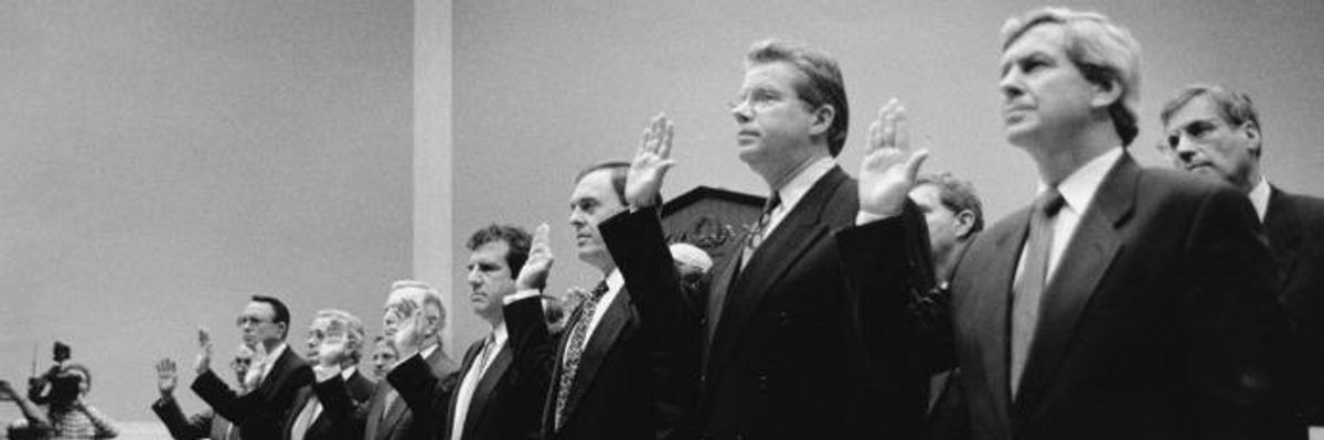 Citing Infamous Big Tobacco Hearing, Sanders Wants Drug CEOs to Testify on Opioid Crisis