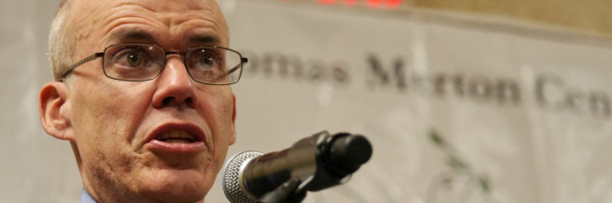 Confluence of Trump's Climate Villainy and Jailing Child Refugees, Says Bill McKibben, Nothing Short of 'Downright Evil'