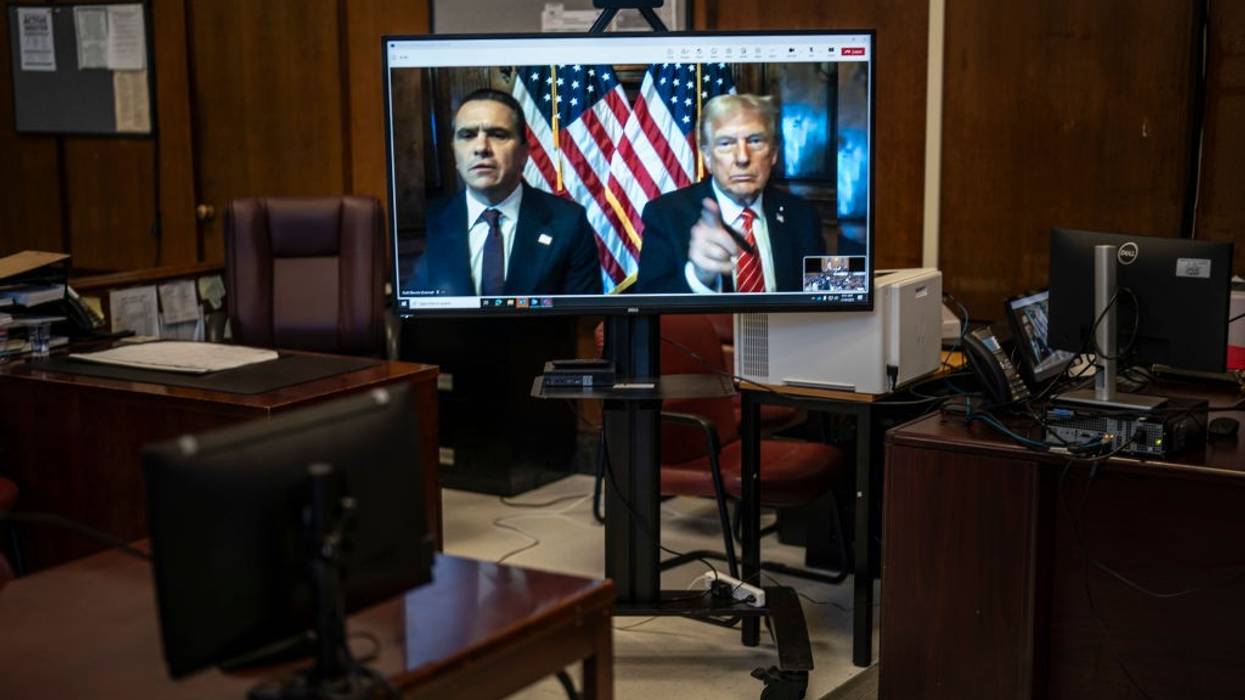Blanche and Trump on a screen.