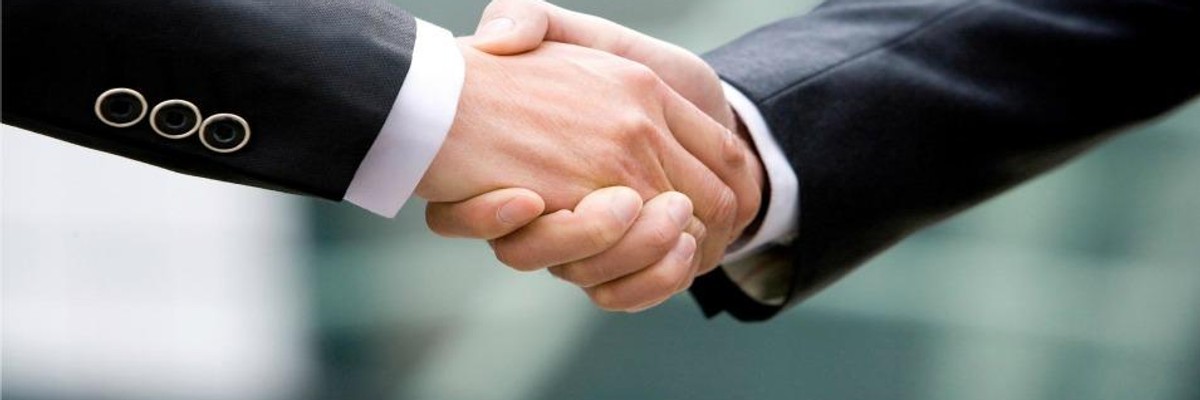 Surprise! Corporate America Is Throwing Down for the TPP