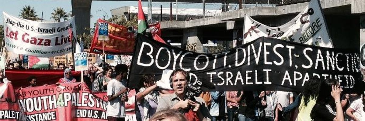 ACLU Sues Kansas Over 'Unconstitutional' Law Barring Boycott of Israel