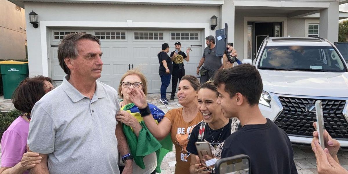 Bolsonaro Requests SixMonth US Tourist Visa to Prolong Florida Trip as