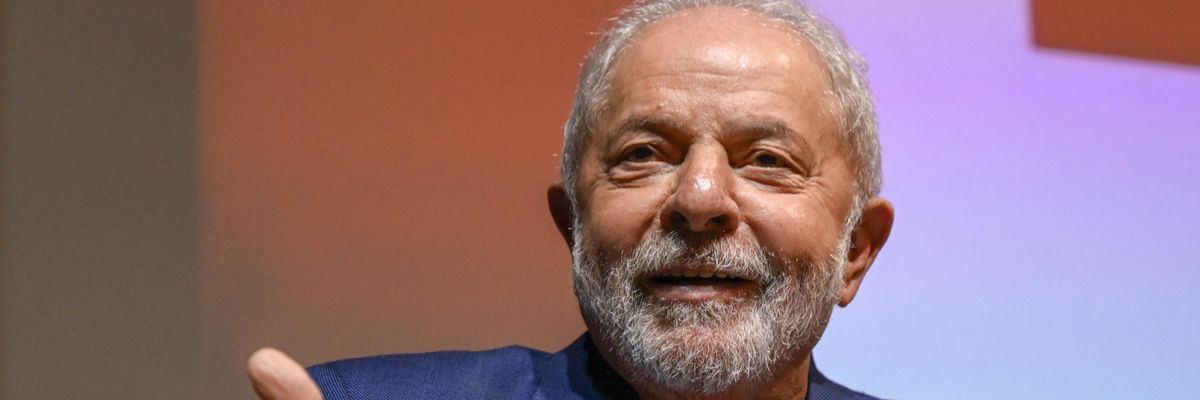 Brazilian President-elect Luiz Inácio Lula da Silva speaks in Lisbon, Portugal on November 19, 2022.
