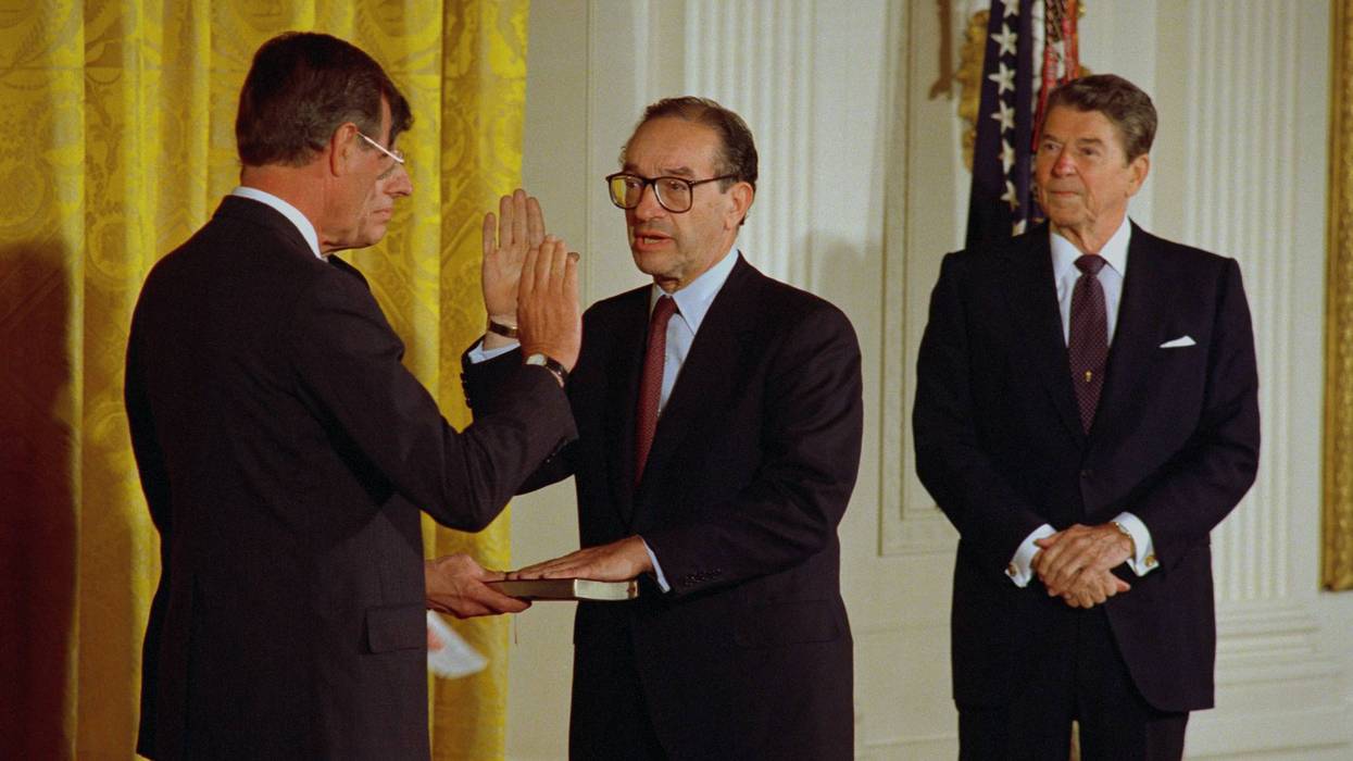 Bush Swearing in Alan Greenspan
