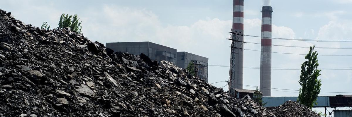 Two Truths and a Lie: Trump Won't Save Coal or Slow Clean Energy With Clean Power Plan Rollback