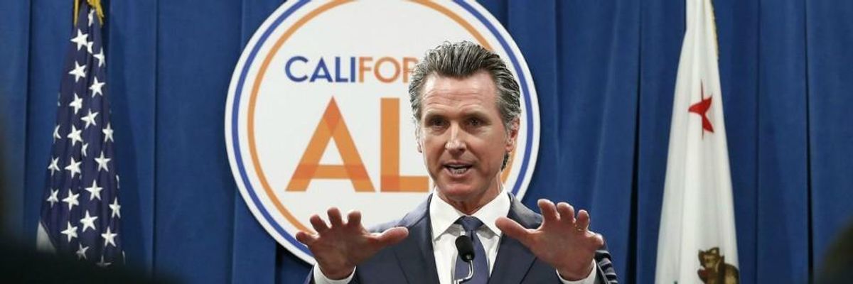 Amid Trump's Politicization of FDA, California Joins New York in Vowing to Independently Review Coronavirus Vaccines