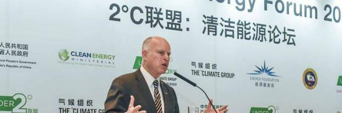 Reps. Barbara Lee and Ro Khanna Call on Gov. Jerry Brown to Be 'Bold' and Halt All New Fossil Fuel Projects in California