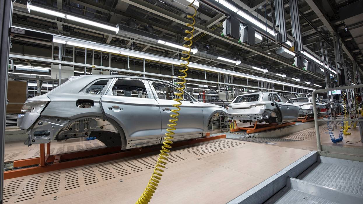 Cars on an assembly line