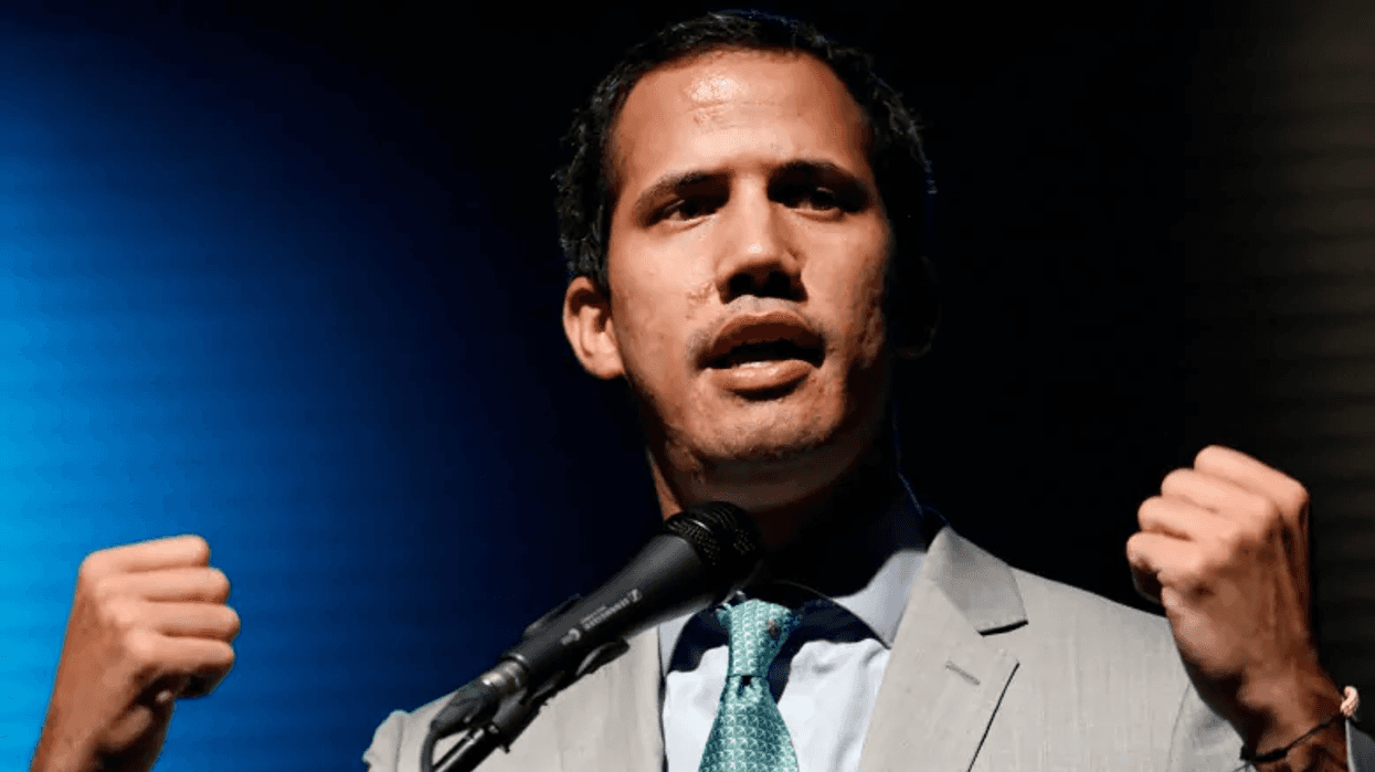 Western Media Losing Enthusiasm for Failing Coup in Venezuela