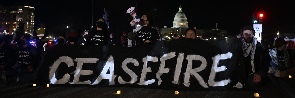 Cease-fire protesters blockade Biden's route to State of the Union.