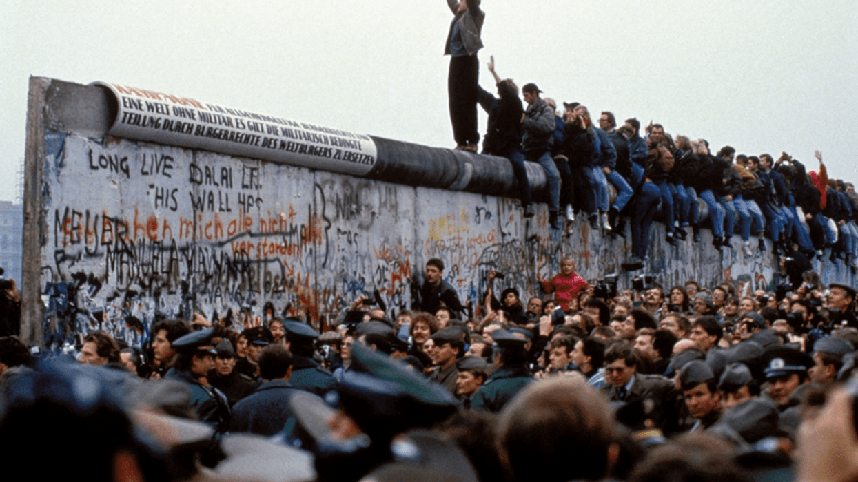 Trump's Wall With Mexico Follows in the Footsteps of Authoritarian Leaders Throughout History