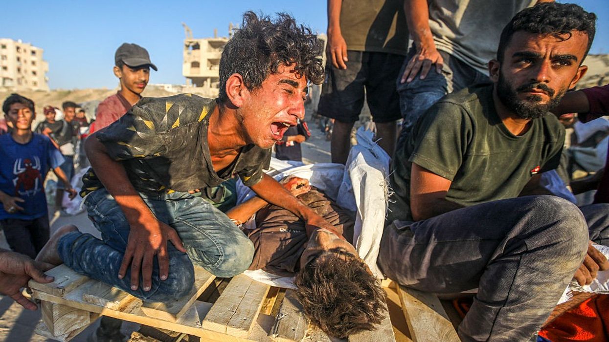 Chaos at a Gaza Humanitarian Foundation aid distribution site in Gaza