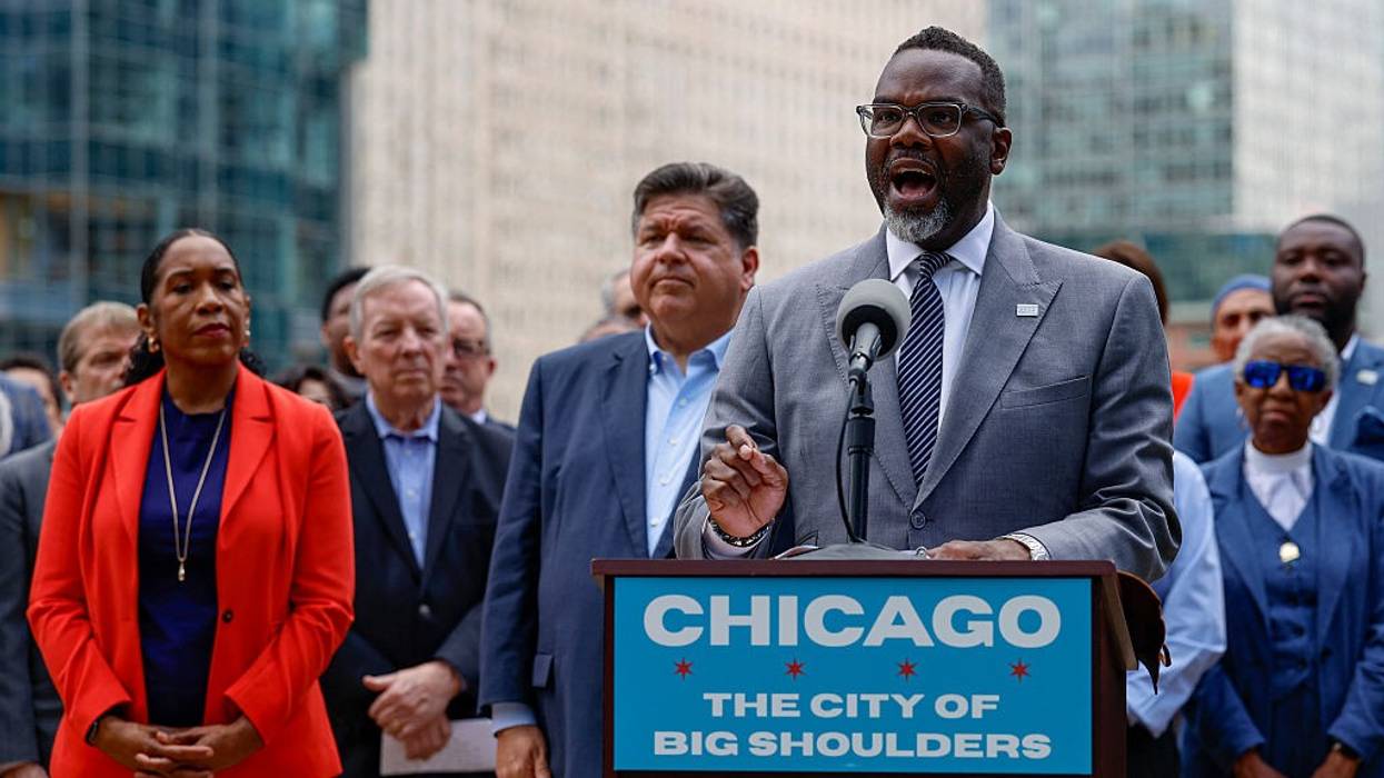 As Trump Eyes Chicago Takeover, Progressives Say 'We Must Fight Back'