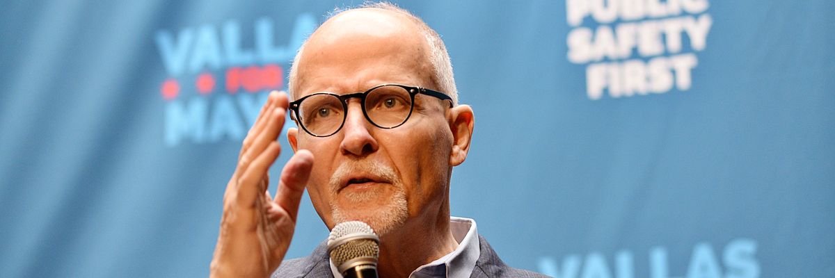 Chicago mayoral candidate Paul Vallas speaks during a meeting with supporters